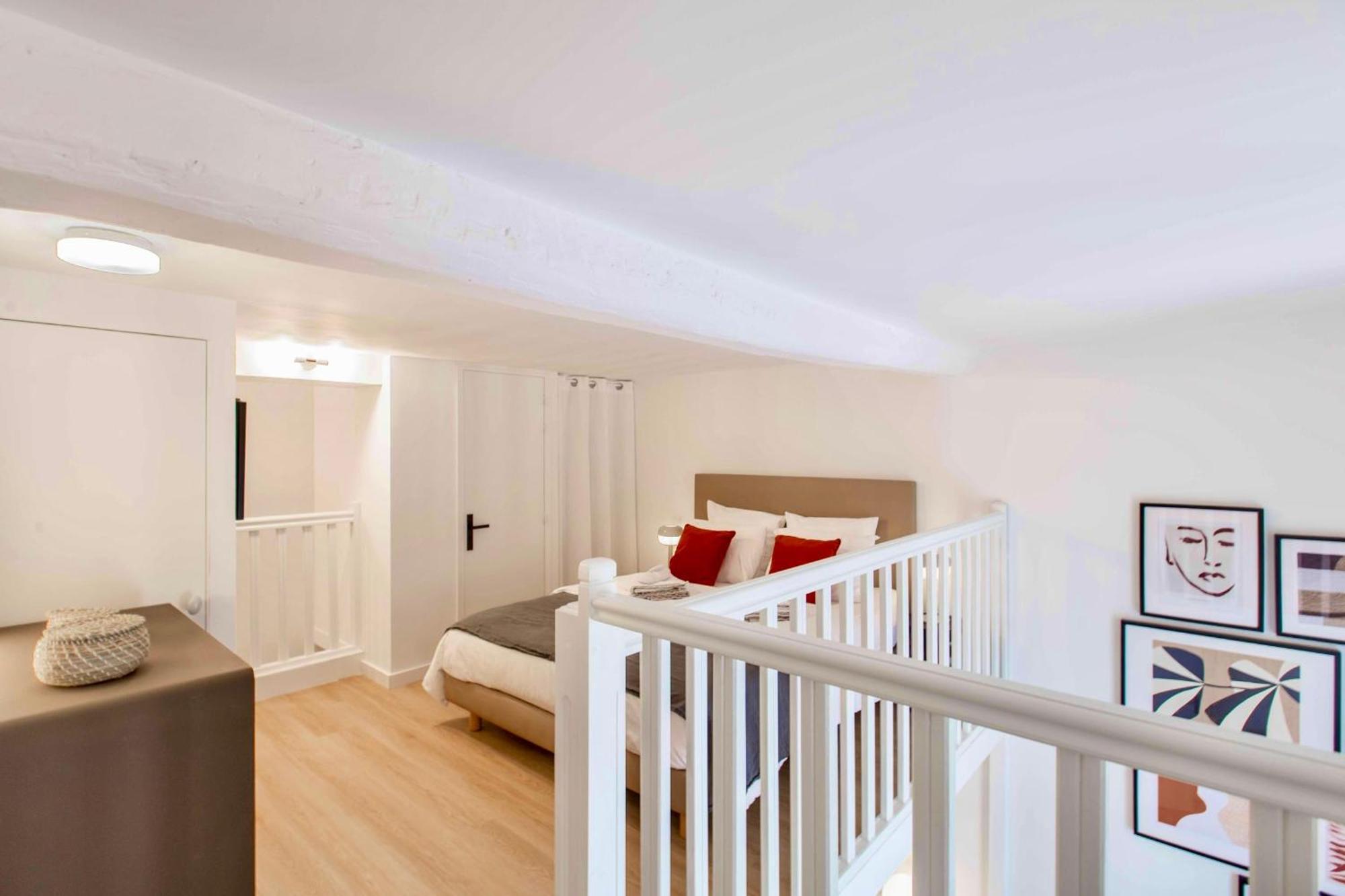 Suede Promenade Duplex Apartment At 1 Min From The Sea 2 Bathrooms Nice Exterior photo