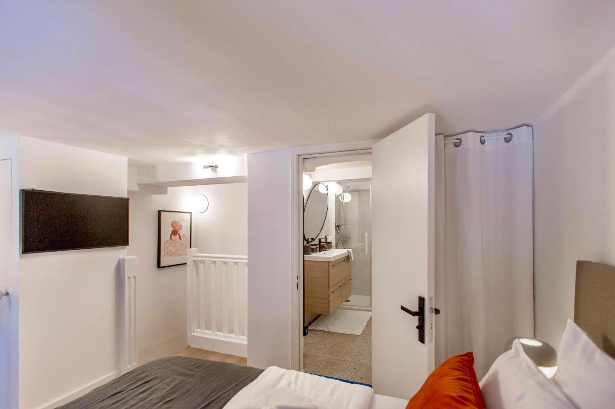 Suede Promenade Duplex Apartment At 1 Min From The Sea 2 Bathrooms Nice Exterior photo