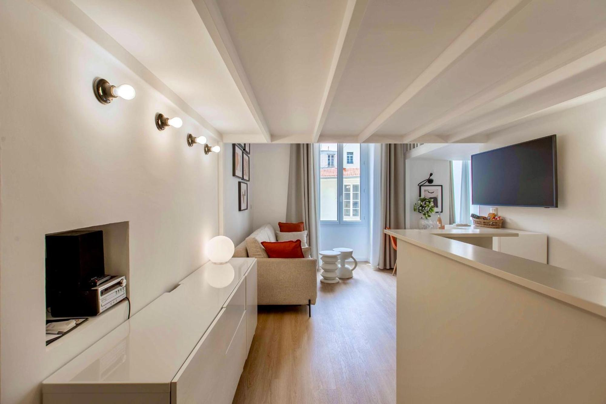 Suede Promenade Duplex Apartment At 1 Min From The Sea 2 Bathrooms Nice Exterior photo